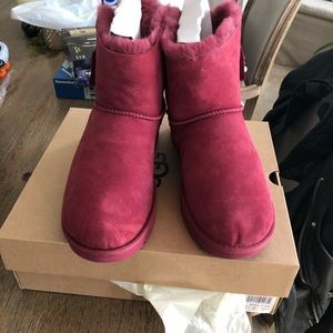 Ugg pearl and rhinestone Bailey Bows.